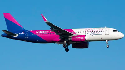 Airbus A320-200 photo