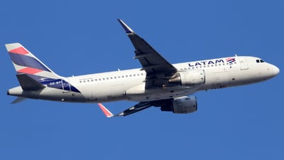 AIRBUS A-320 photo