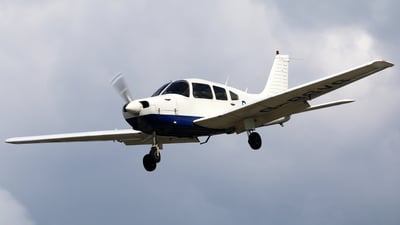 Piper PA-28-161 Cherokee Warrior II photo