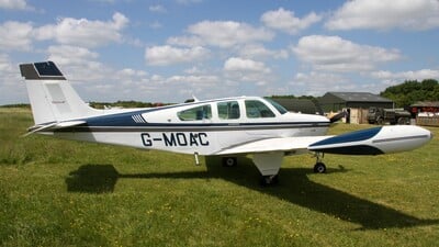 Beech F33A photo