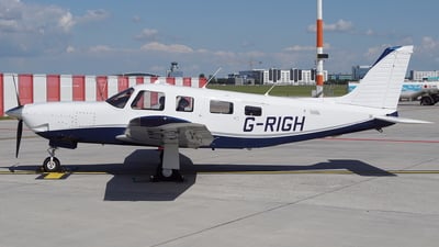 Piper PA-32R-301 Saratoga SP photo