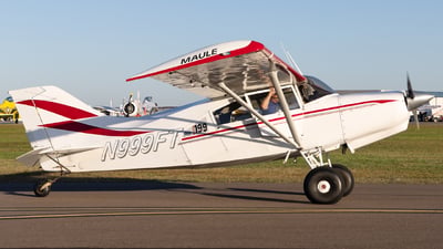 Beech F33A photo